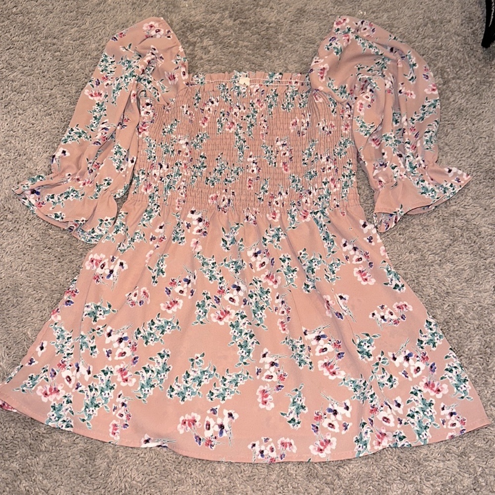 Vanilla Bay flowery top